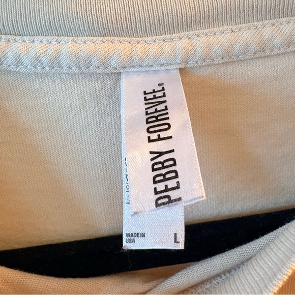 Pebby Forevee Fierce Female side slit Graphic Tee Shirt womens size large L - Picture 2 of 8